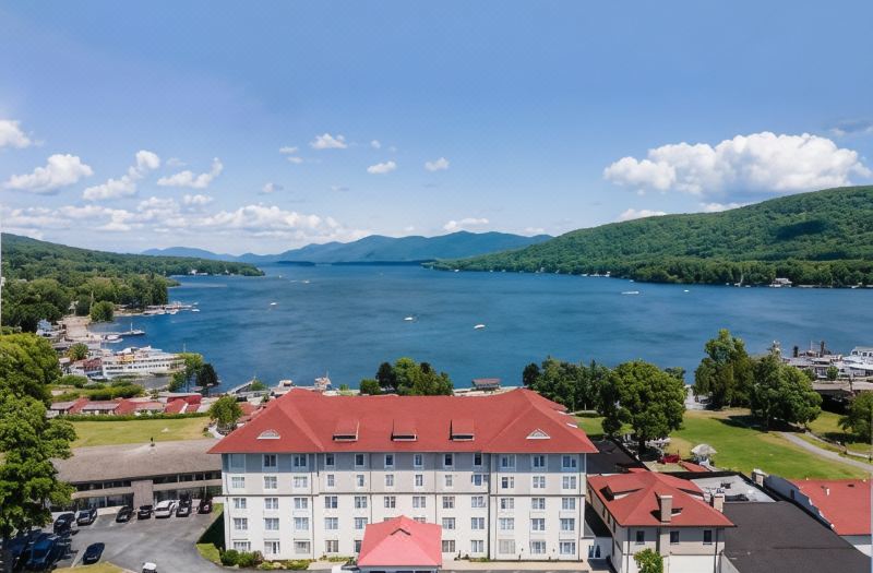 Fort William Henry Hotel
