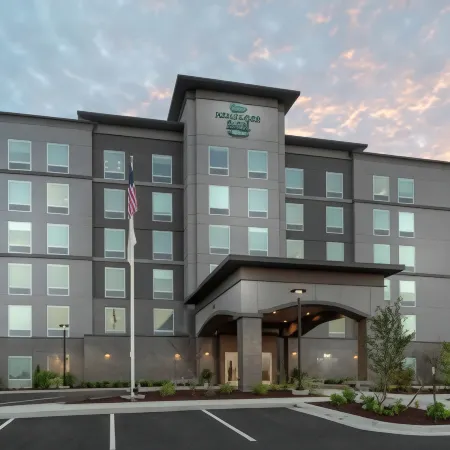 Homewood Suites by Hilton Lansing Eastwood Отели в г. Бат Тауншип