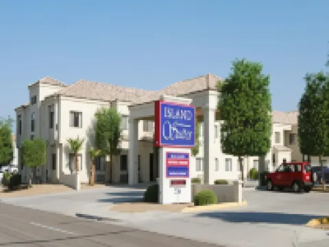 Island Suites Hotels in Mohave County