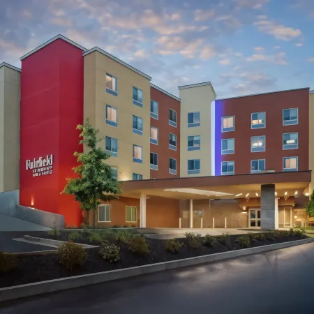 Fairfield Inn & Suites Athens-University Area Отели в г. Кларк