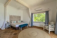 Chale Island Resort Hotel a Msambweni
