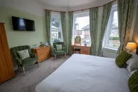Westbury Lodge