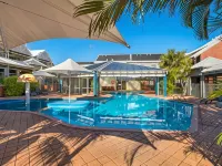 Broadwater Resort Como Hotels near Como