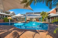 Broadwater Resort Como Hotels in Applecross