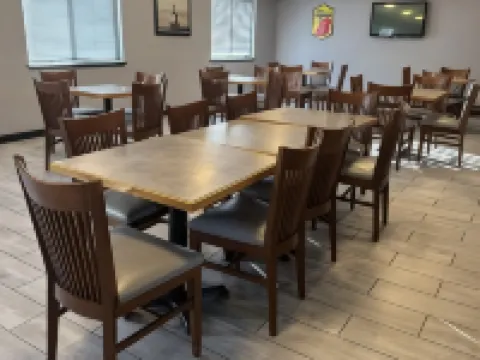 Super 8 by Wyndham Milwaukee Airport ミルウォーキーのホテル