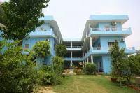 Sri Yoga Mandir アッシーガート周辺のホテル