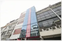 RedDoorz @ Ruko ITC Roxy Mas Hotel a Giacarta centrale