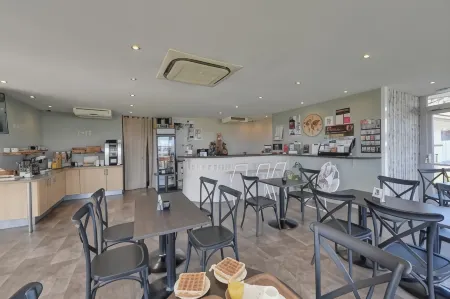 Fasthotel Well Inn Mâcon Sud - un hôtel FH Confort Отели в г. Жульена