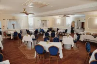 The Waverley Hotel - Breakfast
