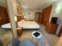 Leflet Valme Hotels in Dos Hermanas