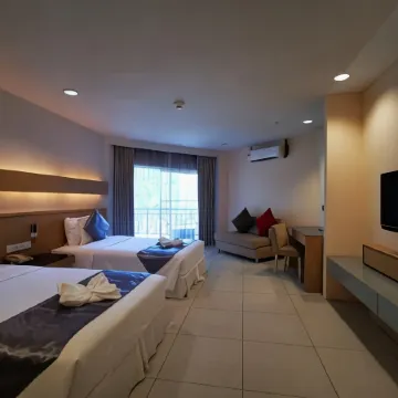 Century Langkasuka Resort Langkawi Отели рядом с достопримечательностью «Культурно-ремесленный комплекс»