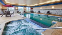 Best Western Plus Wausau-Rothschild Hotel - Uima-altaat