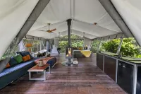 Starry Nights Luxury Camping - spa
