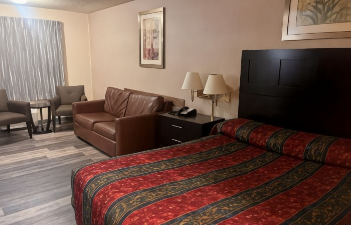 Western Inn Lakewood