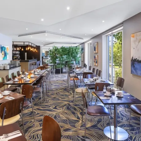 Best Western Plus Travel Inn Hotel