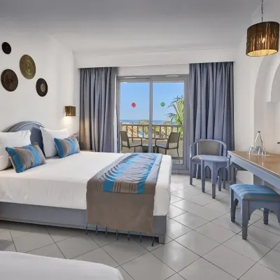 منتجع مدينة ليه فور سيزونز أكوا بارك آند ثالاسو - جربة Hotels near Plage Yéti