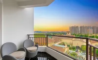 Azure Pavilion Hotel by R&F Huidong Resort - 5-Star