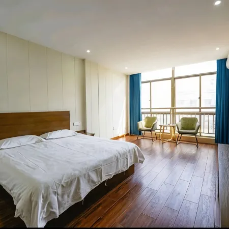 Linjiang Hotel