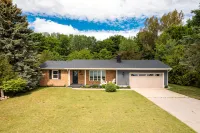 Bay View, Family Fun, Backyard Firepit, Wineries - Wi-Fi