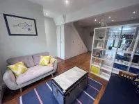Westmeads wings. 5 minutes walk to the harbour and close to town and beach