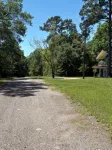 Cozy Nest 3-bedroom house in Coldspring with WiFi and AC - Wifi