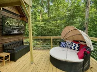Romantic Cabin: Hot Tub, Fire Pit, Indoor & Outdoor Living, EV Charger Hotels in Stephens County