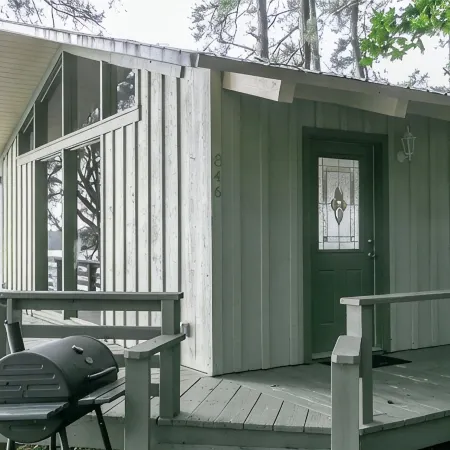Round Rock Lodge - Retreat Nestled Among The Trees With Stunning Lake Views