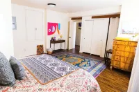 Local Artists Bohemian Loft - Condos