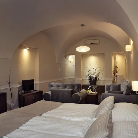 Hotel Ambassador