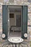 Joie de Vivre - pet friendly