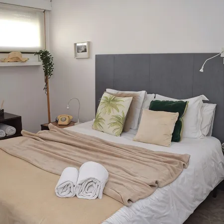 Comfortable, sunny & cozy near the beach and close to Lisbon