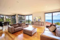 Bright Ocean View House 3B5B double garage