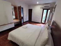 Bukit Jaya Two Bed Rooms Hotels - Parkplatz