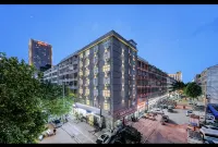 Yongcheng Jinghuayuan Business Hotel
