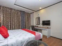 Suan Bee Hotel@Sutera - 2 звезды
