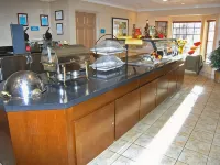 Staybridge Suites TYSONS - MCLEAN by IHG - breakfast