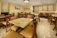 Drury Inn & Suites Joplin - petit déjeuner