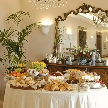 Hotel Lancelot Отели рядом с достопримечательностью «Цирк Максимус»