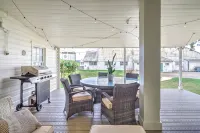 The Eby Farm /Newly Renovated, Modern, Peaceful 5 Bedroom & 5 Bath / Hot Tub - 4-Star