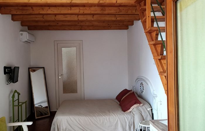 B&B PompeiLog