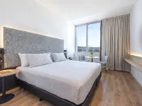 INNSiDE by Melia Barcelona Aeropuerto Hotels in El Prat de Llobregat