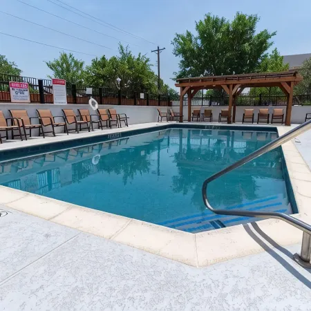 Flom Boutique Hotel