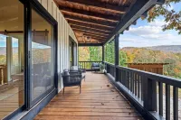 Oakhaven: Mountain Escape with Wood Burning Hot Tub! - Country Houses