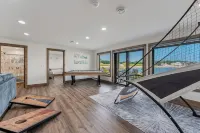 Modern 6BR Lakefront Escape • Private Beach • Sleeps 20 • Pets+ • Dells 30min