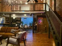 Supercool 2-Bedroom Modern Rustic Loft in Downtown Eatonton, Near Lake Oconee