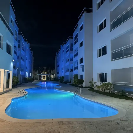 Beachfront Condo |2 Pools & Private Beach |8 Guest