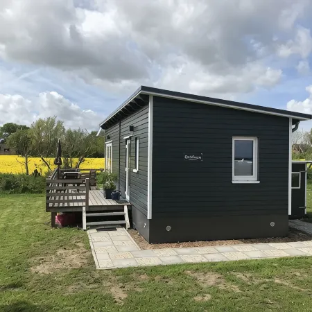New mobile home in sustainable timber construction only 50 m from the Schlei!