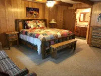 Log Cabin Back to Rio Grande National Forest - Fishing, Hiking, Skiing - 홈스테이