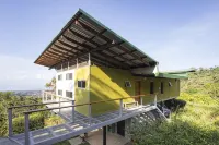Fantastic Whale's Tail View, Private, Modern Villa with Pool & River Access