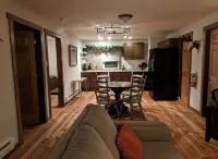 Montana Inspired Cabin close to 4 season outdoor recreation - 3-Star